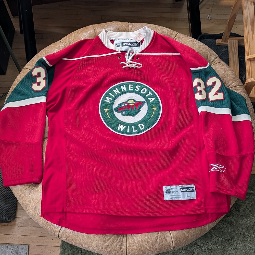 Reebok Minnesota Wild NHL Backstrom 32 Hockey Jersey Adult Size Large Red Green - Picture 3 of 12